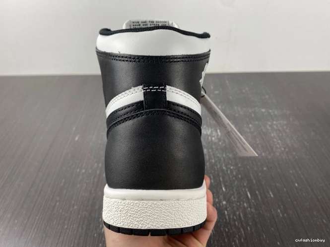 BQ4422-001 (2023) Retro 85 Black White Jordan 1 High 0802